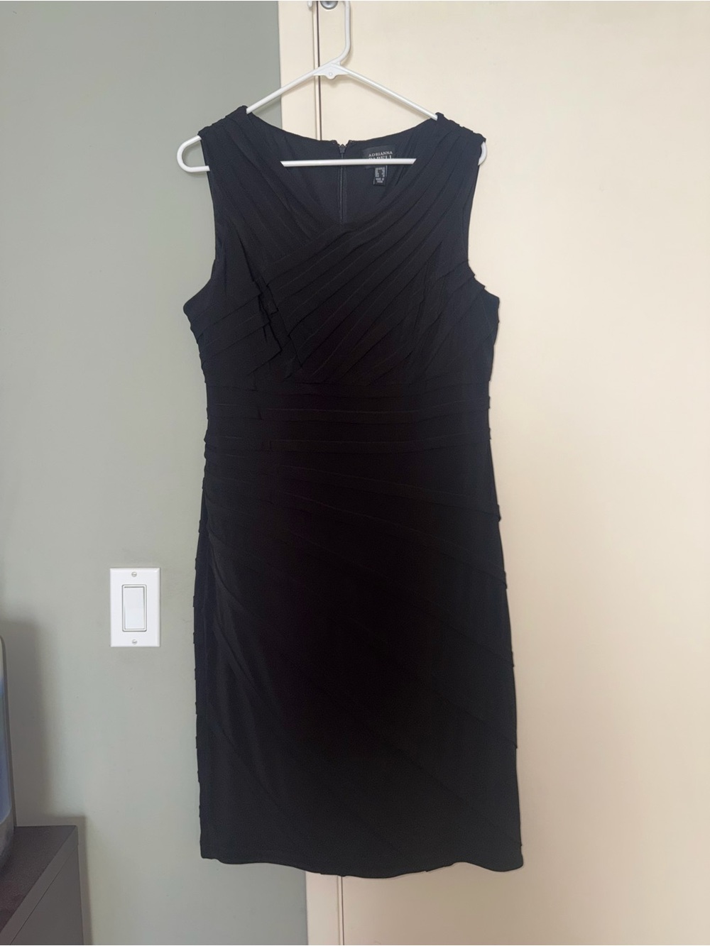 Adrianna Papell Black Sleeveless Midi Sheath Dress